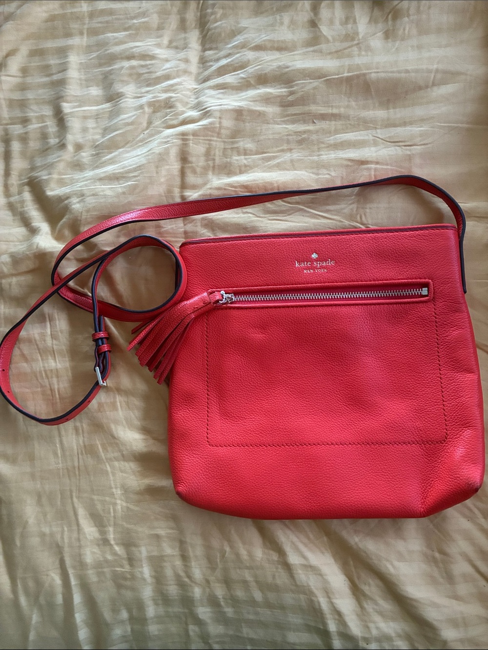 Kate Spade New York Leather Crossbody Bag (orange)